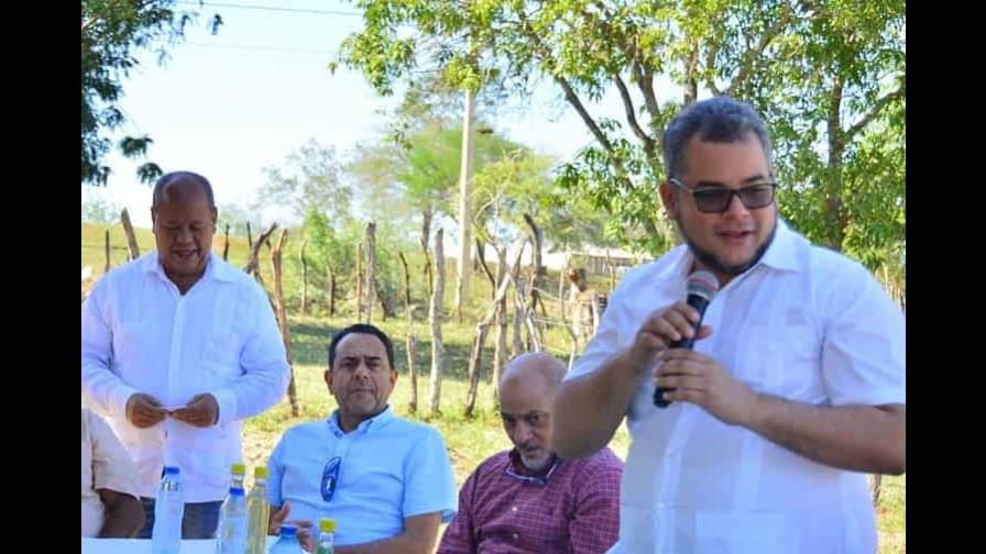 El FEDA prepara Plan Nacional de Fomento a la Apicultura El FEDA prepara Plan Nacional de Fomento a la Apicultura