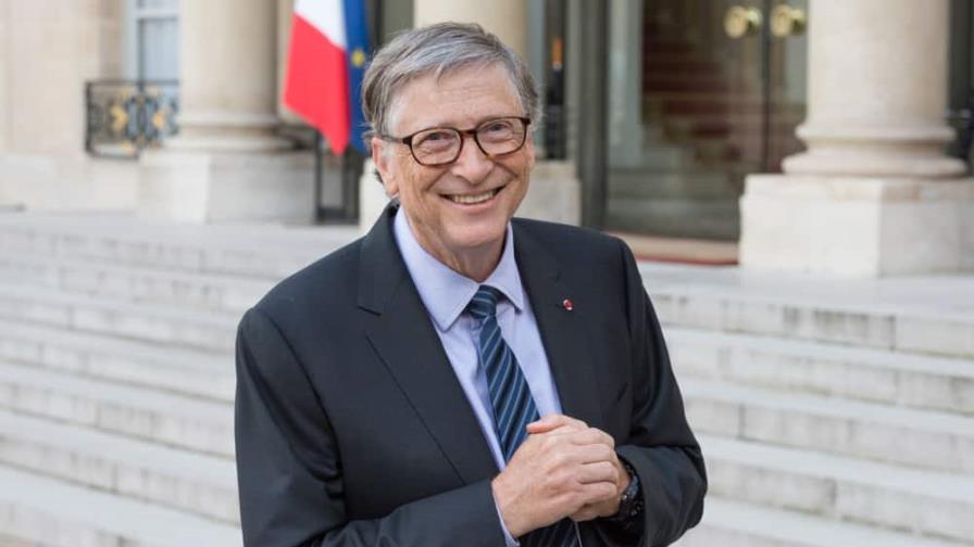 Bill Gates predijo la muerte de los teléfonos celulares