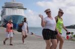 Turistas del crucero varado en Puerto Plata saldrán del país vía aérea Turistas del crucero varado en Puerto Plata saldrán del país vía aérea