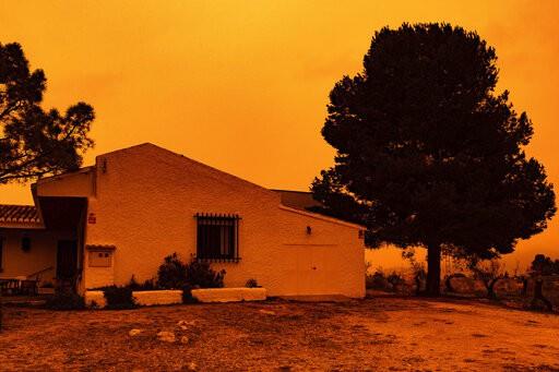 Nube de polvo del Sahara cubre España, llega hasta Portugal
