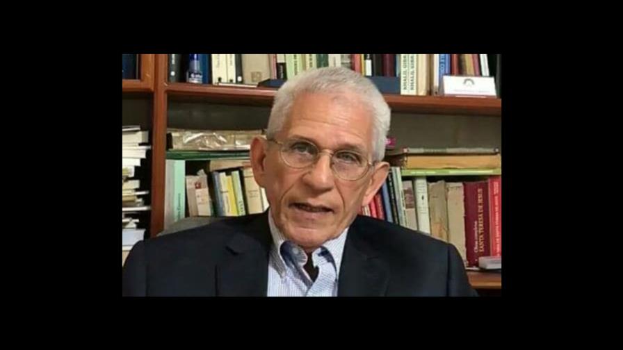 Rosario Candelier proclama Sabaneta polo literario