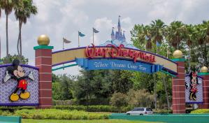 Cuatro empleados de Disney entre más de 100 detenidos por trata de personas