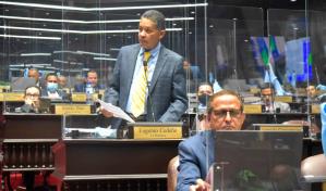 Diputado Eugenio Cedeño justifica privilegios y afirma legisladores son "príncipes de la nación"