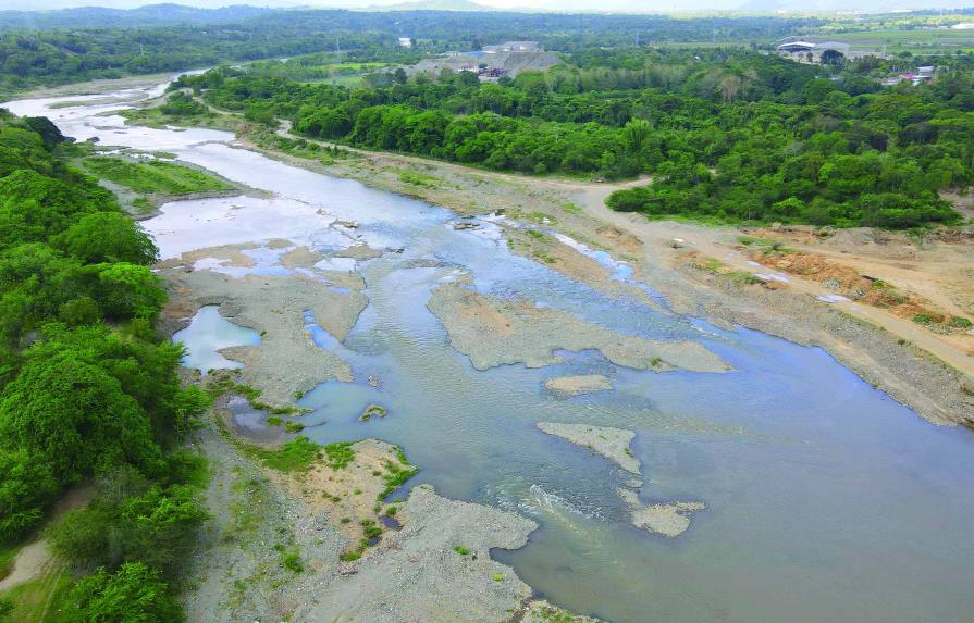 “Permisos para extraer materiales (de ríos) violan leyes”, dice ambientalista