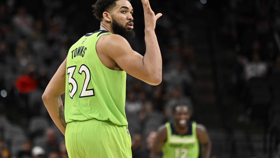 Karl-Anthony Towns recuerda a su madre en su su mágica fecha del 14 de marzo