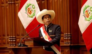 Presidente de Perú niega corrupción y pide consensos al Congreso