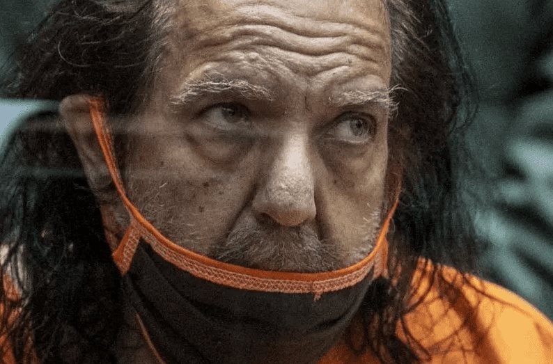 Actor porno Ron Jeremy sufre de demencia y no será enjuiciado por violación, según medios