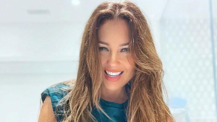 Thalía paralizó las redes con esta producción de fotos