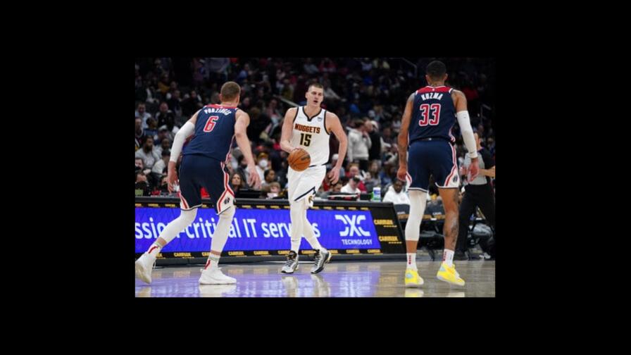 Jokic brilla y Nuggets derrotan a Wizards