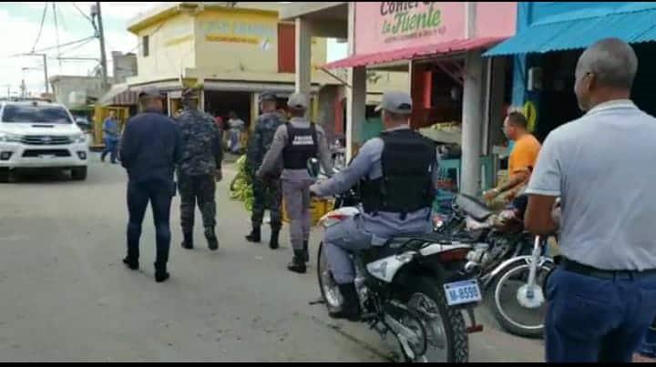 Policía Nacional instala Unidad Motorizada en mercado de La Romana