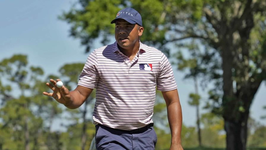 Vegas y Burns comparten la cima en Valspar