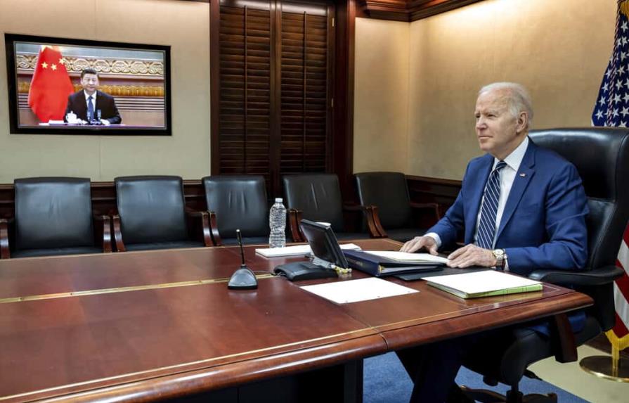 Biden presiona a Xi sobre apoyo de China a Rusia