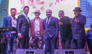 Merenguero Omar Enrique presenta "Con las canciones que crec&iacute;"