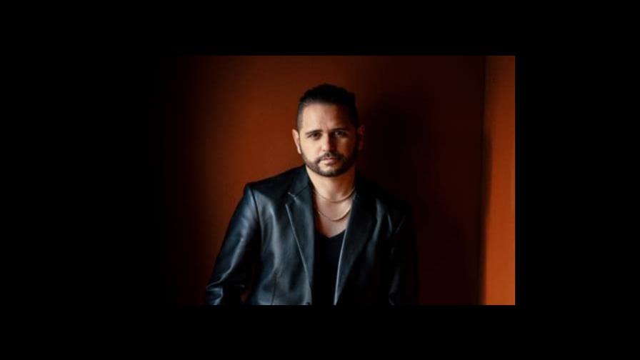 Emi Antonio apuesta a la balada con “Pensando en ti”