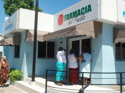 Las Farmacias del Pueblo comienzan a aceptar pagos con tarjetas
