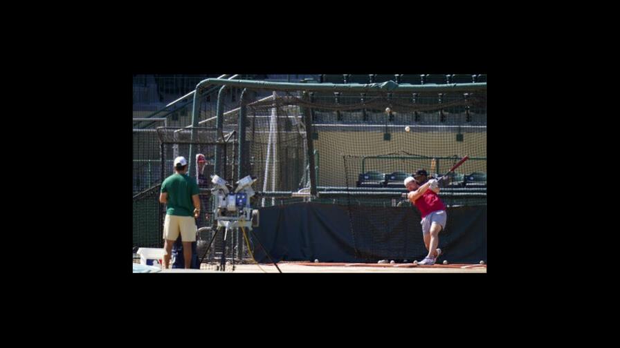 Los Padres obtienen a Luke Voit en canje con Yanquis