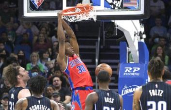 Pistons vencen 134-120 a Magic; Bey consigue 51 puntos