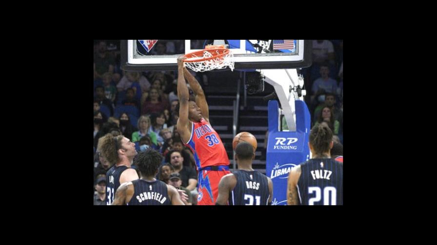 Pistons vencen 134-120 a Magic; Bey consigue 51 puntos