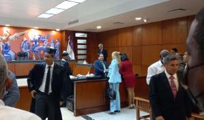 Diputado presenta pruebas y dice ser dueño de terrenos en Punta Rucia