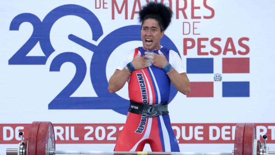La dominicana Yudelina Mejía gana oro en torneo de pesas; Crismery Santana va este sábado