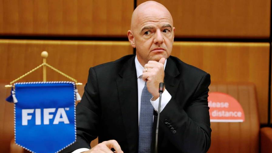 La FIFA ayuda a Ucrania, invadida por Rusia; desbloquea un millón de dólares para los ucranianos