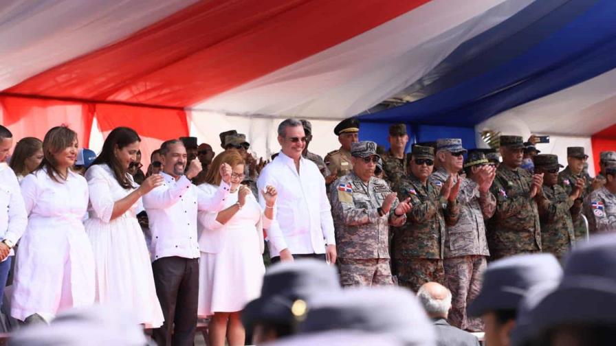 Presidente Abinader encabeza conmemoración del 178 aniversario de la Batalla de Azua Presidente Abinader encabeza conmemoración del 178 aniversario de la Batalla de Azua