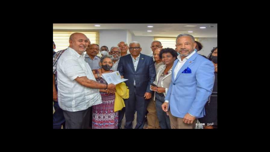 Director de jubilaciones y Pensiones se reúne con pensionados del sector agropecuario