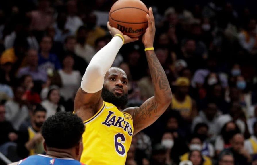 VÍDEOS | LeBron a la historia, rebasa a Malone pero Lakers caen ante Wizards