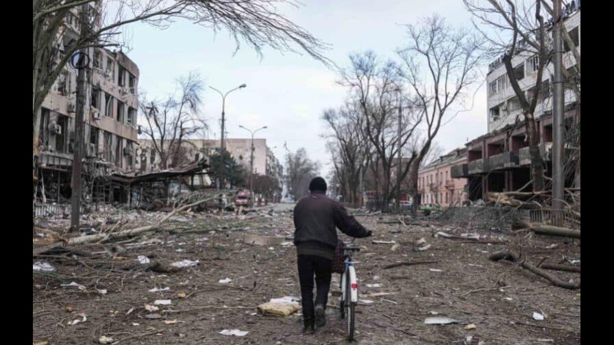 Tres heridos en ataque aéreo en el oeste de Ucrania