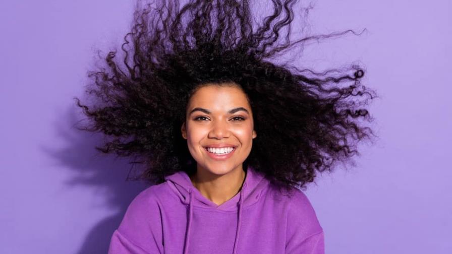 Qué es lo que genera el frizz y cómo evitarlo Qué es lo que genera el frizz y cómo evitarlo