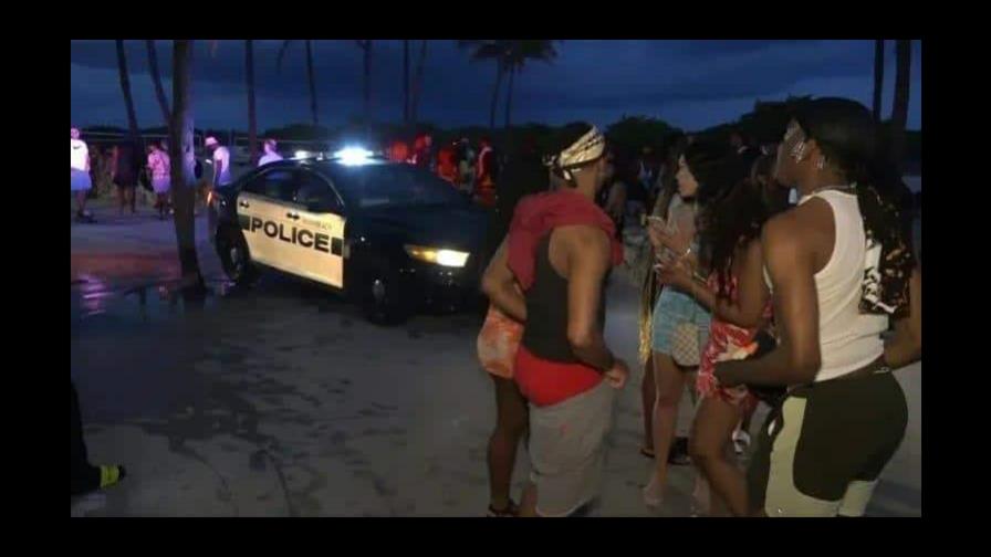 Miami Beach declara el estado de emergencia e impone toque de queda