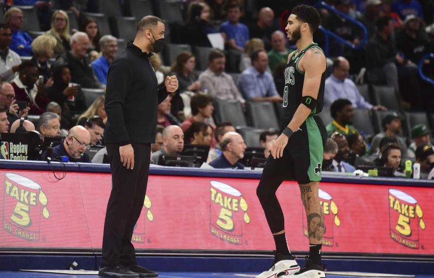 VÍDEOS | Tatum encesta 36 puntos y los Celtics superan al Thunder
