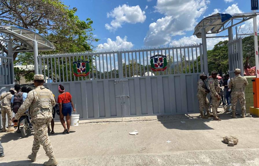 Cesfront reabre puerta binacional en Elías Piña tras disturbios en aduana haitiana