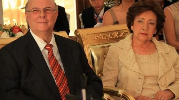 Doña Rosa, esposa de Hipólito Mejía, sufre un infarto