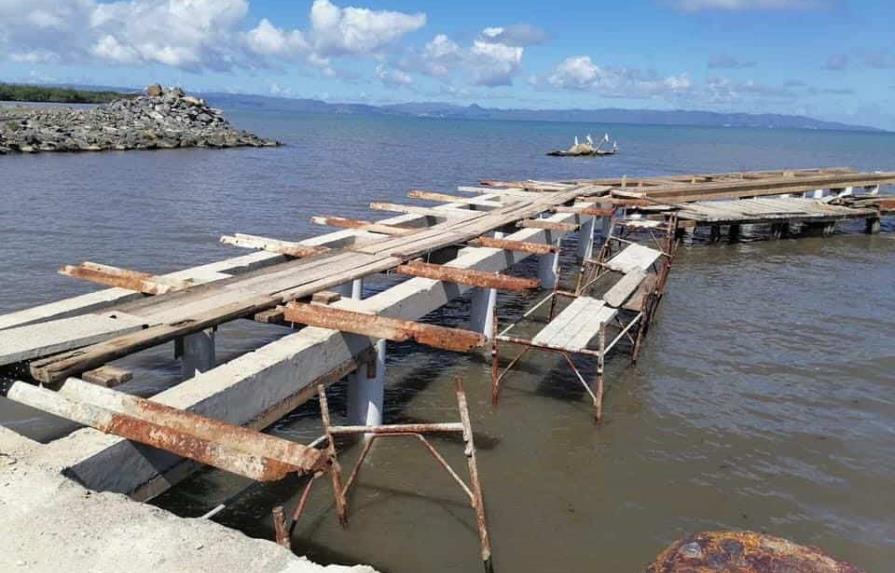 Denuncian construcción muelle de Sabana de la Mar no avanza