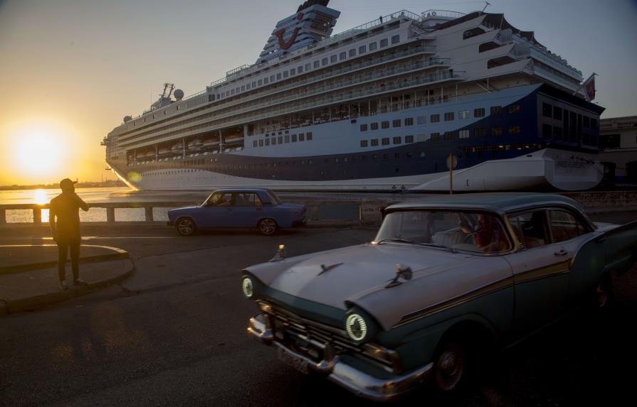 La crisis aleja en Cuba los ingresos del turismo, vitales para dejarla atrás