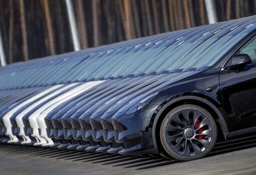 Reino Unido registr&oacute; una venta r&eacute;cord de veh&iacute;culos el&eacute;ctricos en 2025