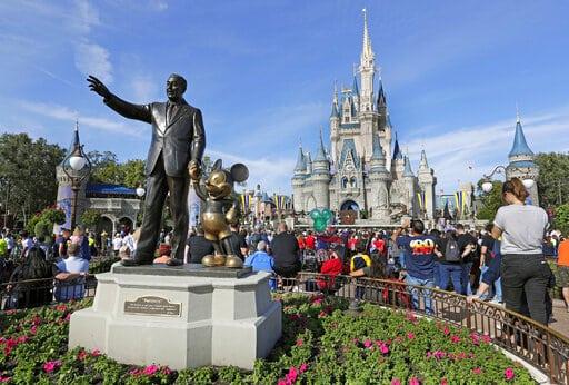 Empleados de Disney en EEUU amenazan con irse a paro