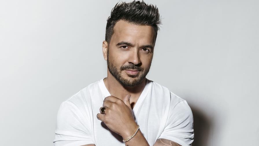 Luis Fonsi y Reik  actuarán en el Palacio de los Deportes