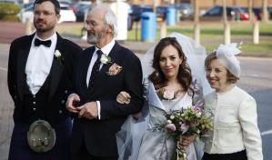 Julian Assange y Stella Moris se casan en prisión