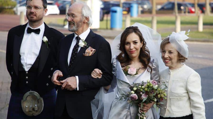 Julian Assange y Stella Moris se casan en prisión Julian Assange y Stella Moris se casan en prisión