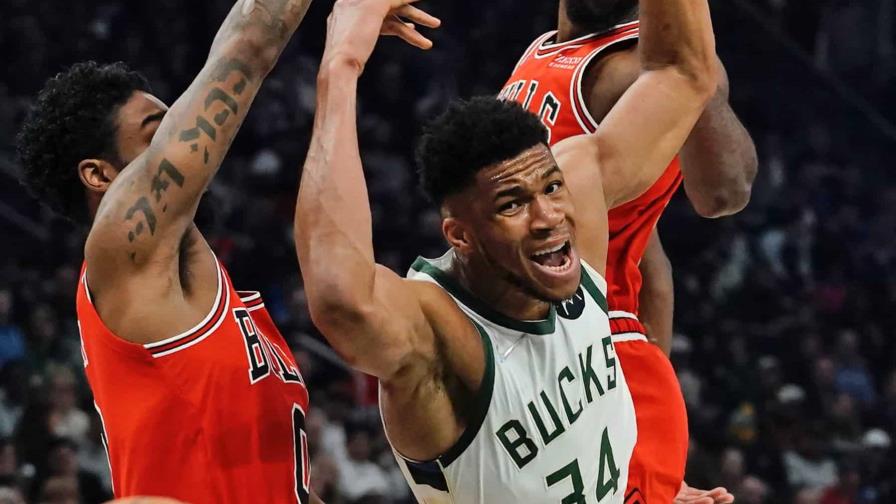 VÍDEOS | Antetokounmpo vuelve y ayuda a que Bucks derroten a Bulls