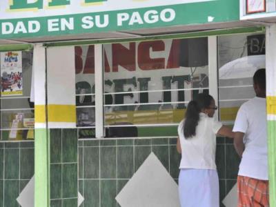 Consejo Consultivo de Lotería respalda decreto para regular bancas