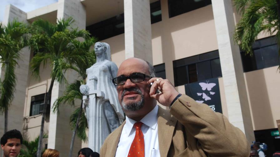 Ministerio de Defensa reconoció certificaciones de no jubilación de Pepe Goico