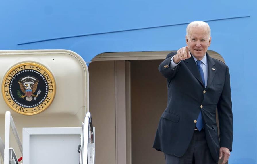 Biden advierte que EEUU responderá si Rusia usa armas químicas en Ucrania