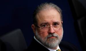 La Fiscalía de Brasil pide investigar a ministro de Educación por beneficiar a evangélicos