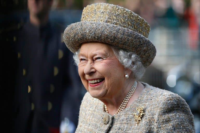 La reina Isabel II aparecerá por primera vez en la portada de Vogue