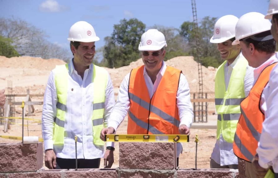 Abinader deja iniciada la construcción del parque Industrias Aguayo en La Altagracia