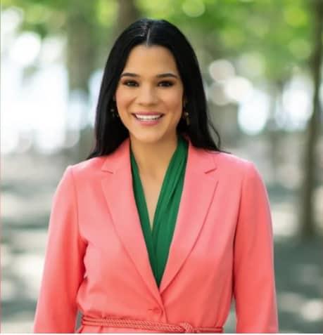Dominicana Yisel Tejeda es la nueva presentadora de noticias de Telemundo 31