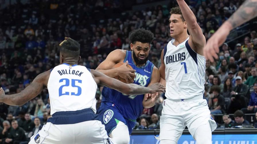 Karl Towns anota 20, Wolves cortan racha y cobran venganza ante Mavericks
